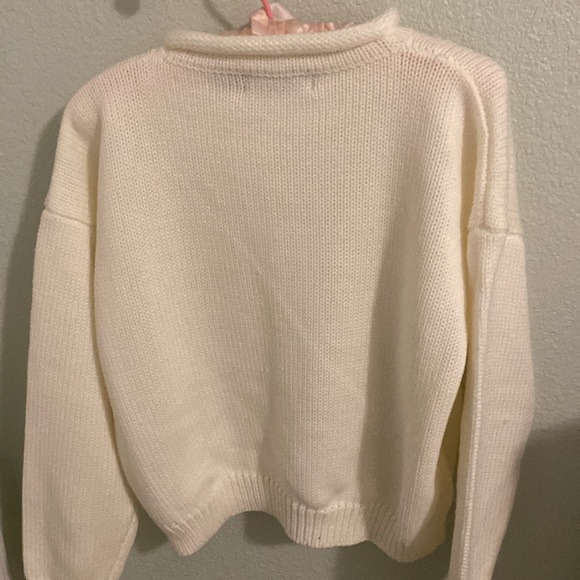 Cream colored long sleeve sweater - Picture 2 of 2